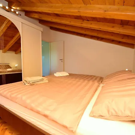 Apartman Anica By Interhome Pridraga