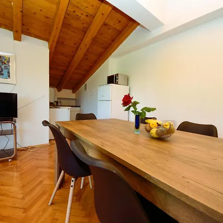 Apartment Anica By Interhome * Pridraga